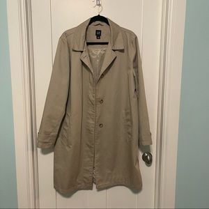 Gap size XL classic khaki trench coat!